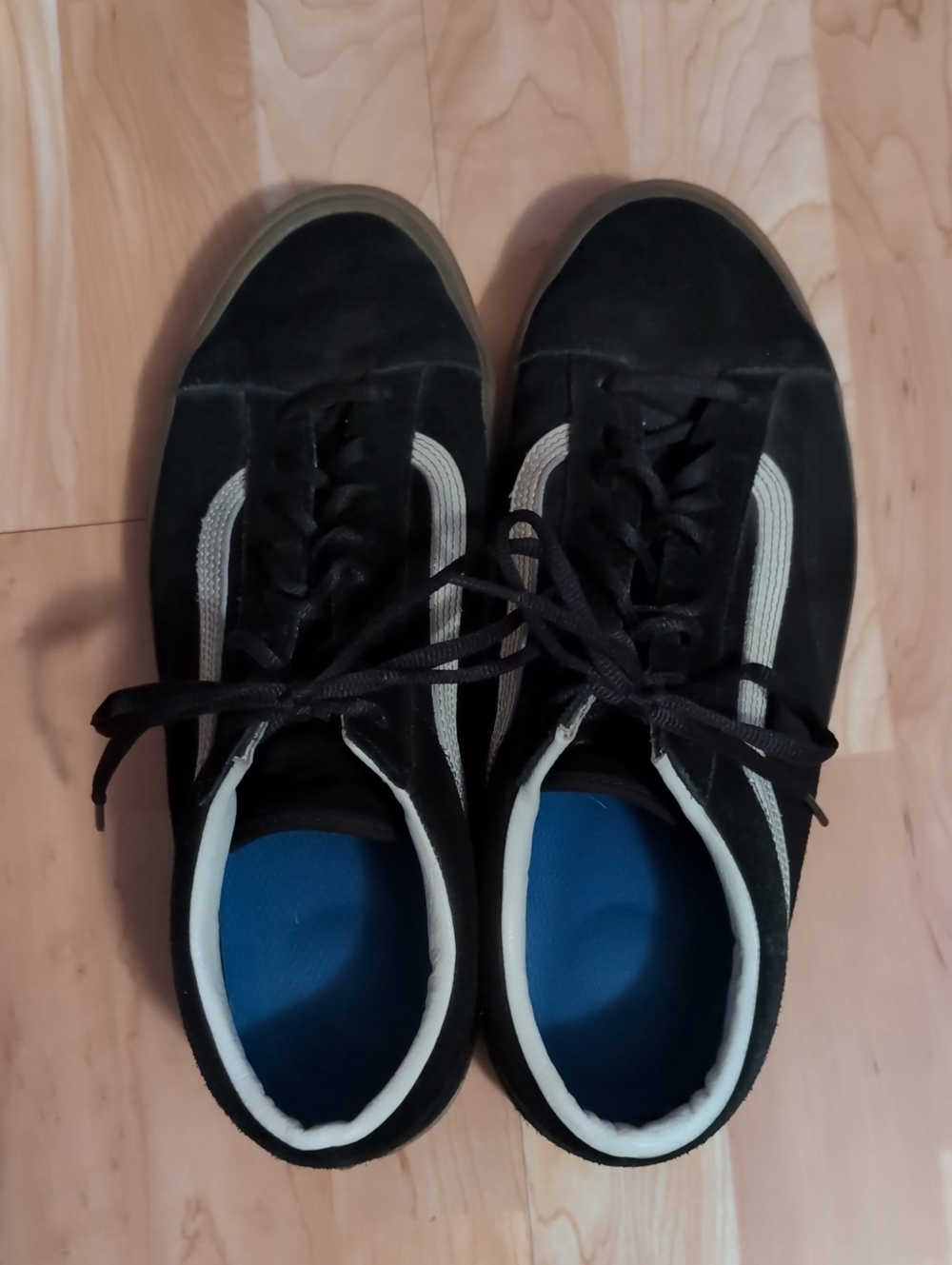 Men's Black Vans Low-Top Lace-Up Sneakers with White Accent